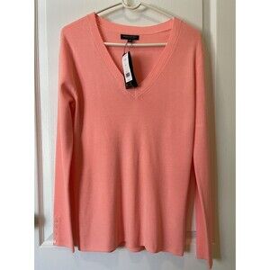 NWT Banana Republic XL  100% Merino Wool V-Neck  Sweater Button On Sleeves